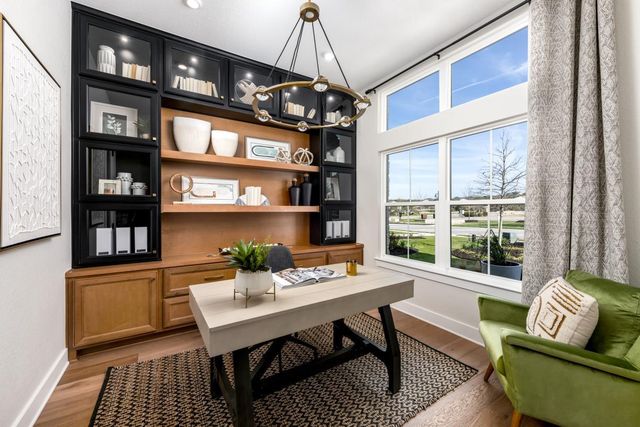608 Hallwood DR, Liberty Hill, TX 78642