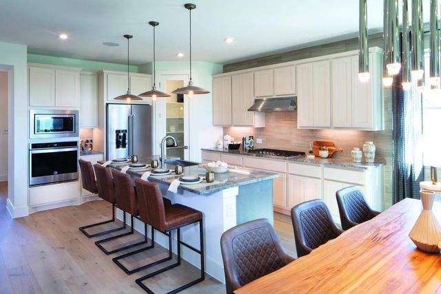 608 Hallwood DR, Liberty Hill, TX 78642