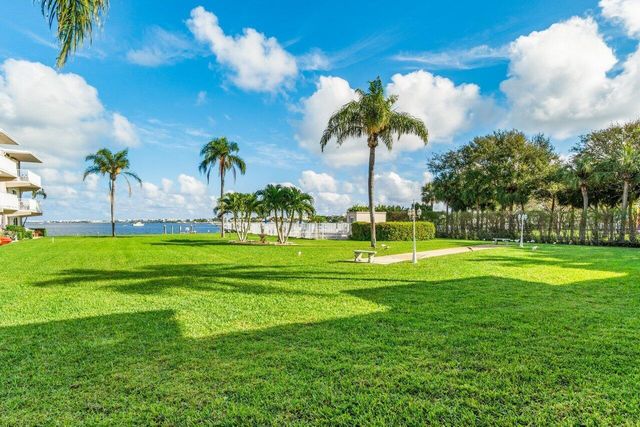 311 E Ocean Avenue 103, Lantana, FL 33462