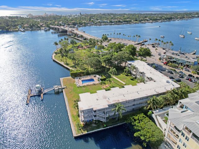 311 E Ocean Avenue 103, Lantana, FL 33462