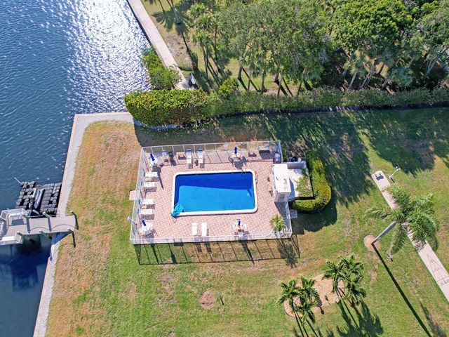 311 E Ocean Avenue 103, Lantana, FL 33462