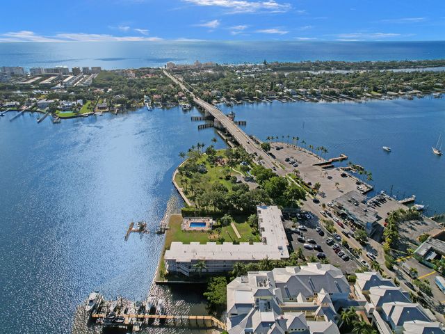 311 E Ocean Avenue 103, Lantana, FL 33462
