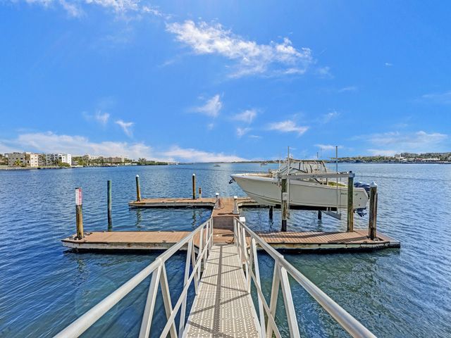 311 E Ocean Avenue 103, Lantana, FL 33462