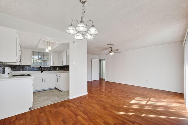 4511 Bayou Vista Drive, Houston, TX 77091