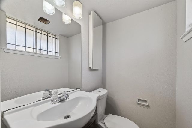 4511 Bayou Vista Drive, Houston, TX 77091