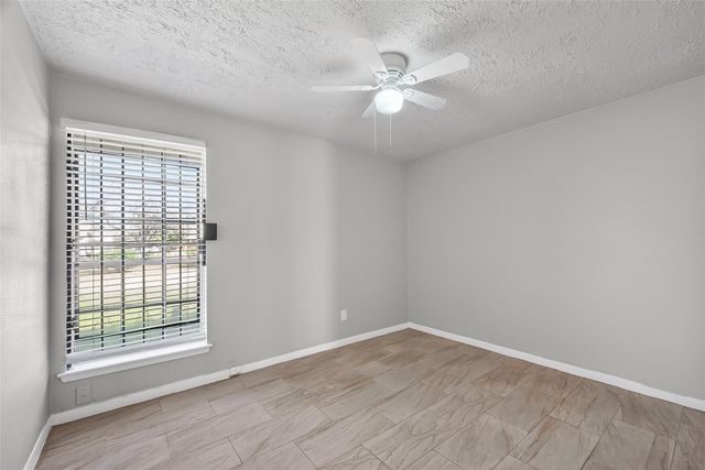 4511 Bayou Vista Drive, Houston, TX 77091