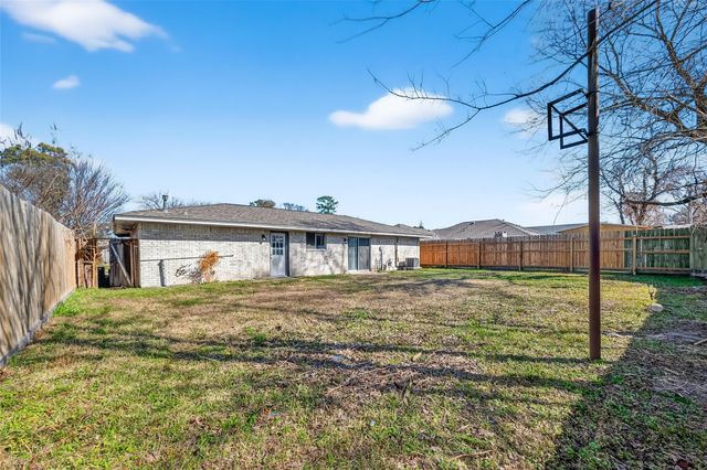 4511 Bayou Vista Drive, Houston, TX 77091