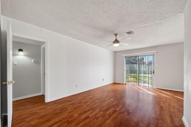 4511 Bayou Vista Drive, Houston, TX 77091