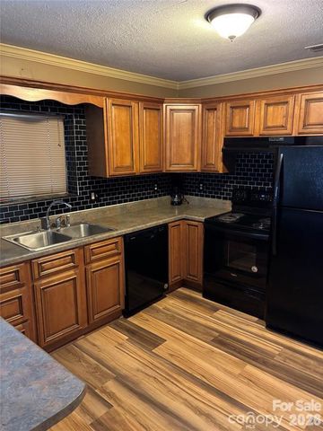 29 Plum Nearly Lane, Maggie Valley, NC 28751