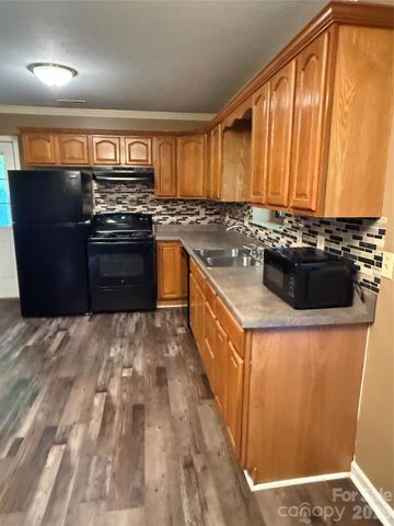 29 Plum Nearly Lane, Maggie Valley, NC 28751