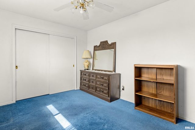 5511 W DIRKSEN Parkway, Peoria, IL 61607