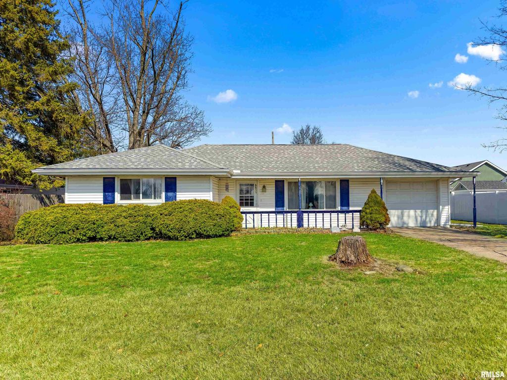 5511 W DIRKSEN Parkway, Peoria, IL 61607