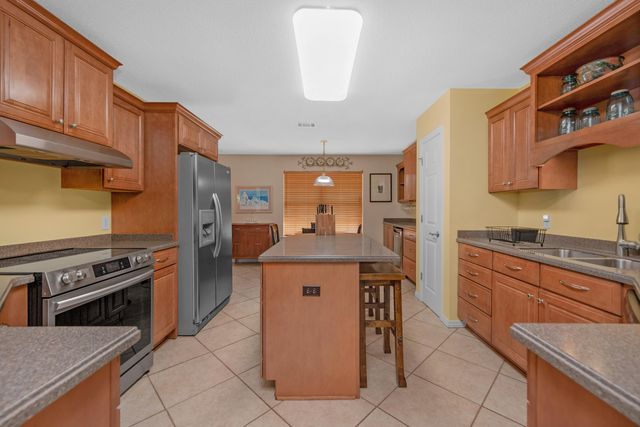 1945 Jessica Way, Navarre, FL 32566