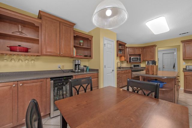 1945 Jessica Way, Navarre, FL 32566