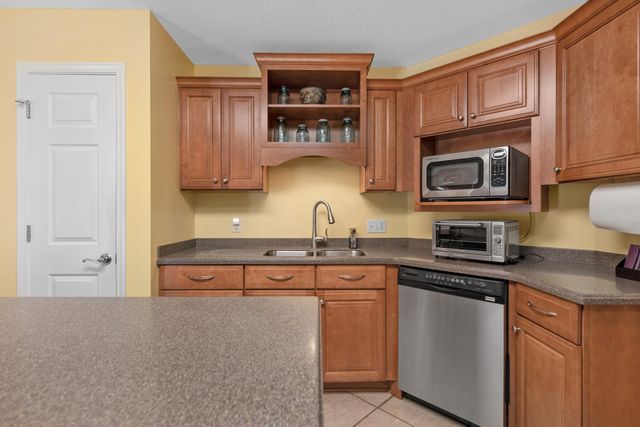 1945 Jessica Way, Navarre, FL 32566