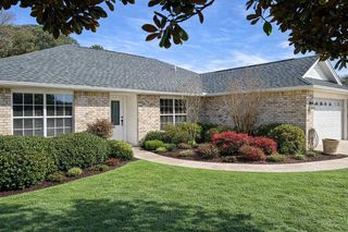 1945 Jessica Way, Navarre, FL 32566