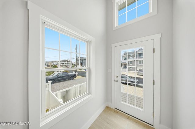 10 W Kirkland Avenue, Long Beach Twp, NJ 08008