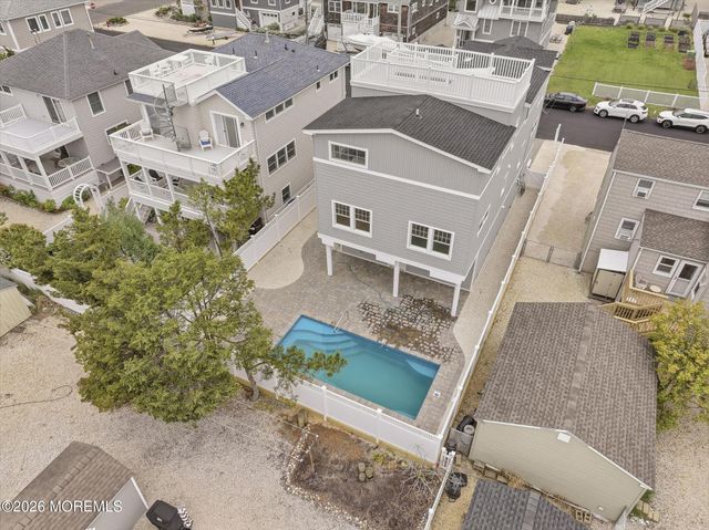 10 W Kirkland Avenue, Long Beach Twp, NJ 08008
