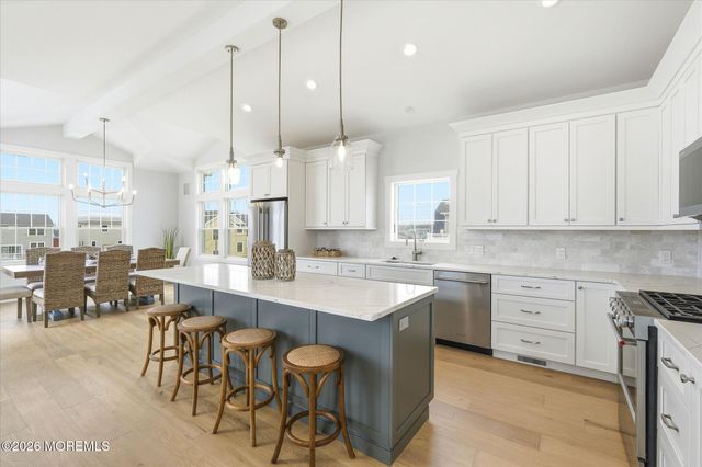 10 W Kirkland Avenue, Long Beach Twp, NJ 08008