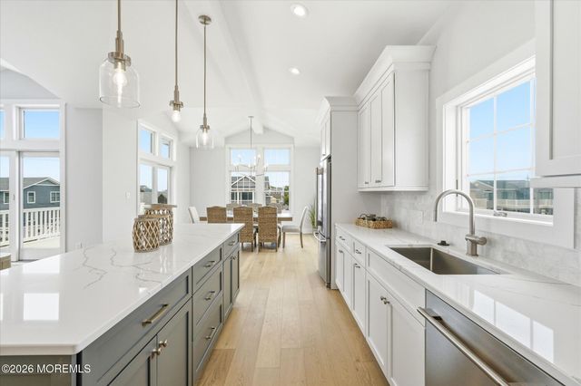 10 W Kirkland Avenue, Long Beach Twp, NJ 08008