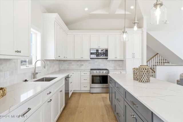 10 W Kirkland Avenue, Long Beach Twp, NJ 08008