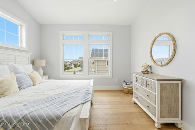 10 W Kirkland Avenue, Long Beach Twp, NJ 08008