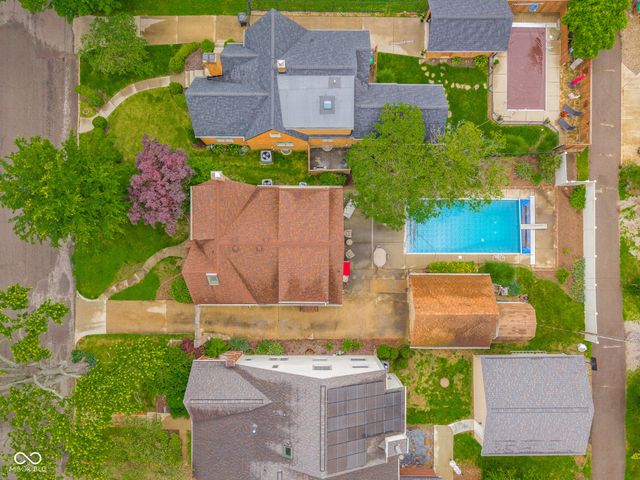 2316 Lafayette Avenue, Columbus, IN 47201