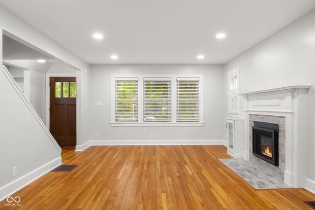 2316 Lafayette Avenue, Columbus, IN 47201