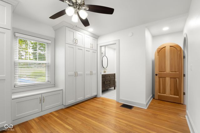 2316 Lafayette Avenue, Columbus, IN 47201