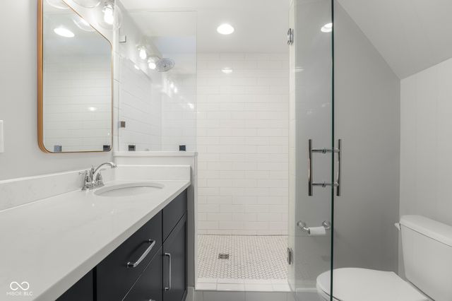 2316 Lafayette Avenue, Columbus, IN 47201