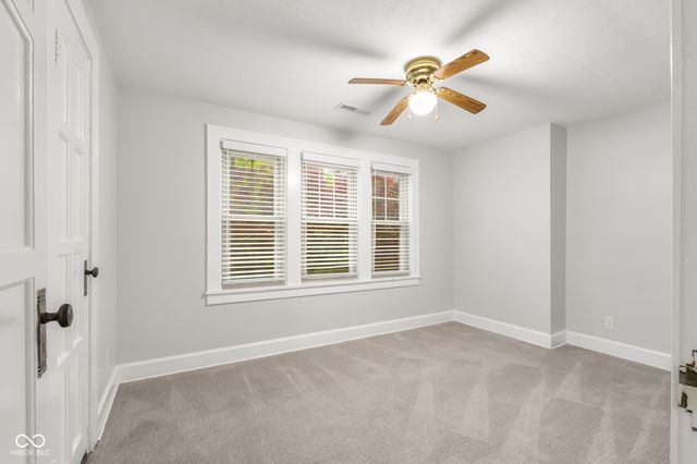 2316 Lafayette Avenue, Columbus, IN 47201