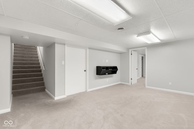2316 Lafayette Avenue, Columbus, IN 47201