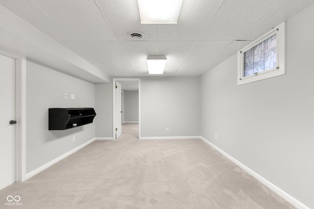 2316 Lafayette Avenue, Columbus, IN 47201