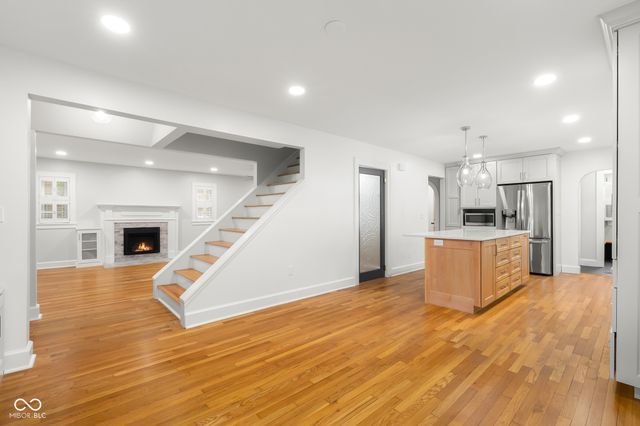 2316 Lafayette Avenue, Columbus, IN 47201