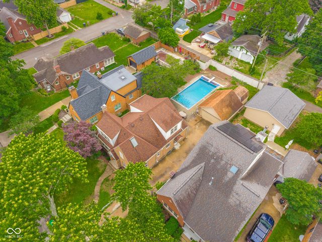 2316 Lafayette Avenue, Columbus, IN 47201