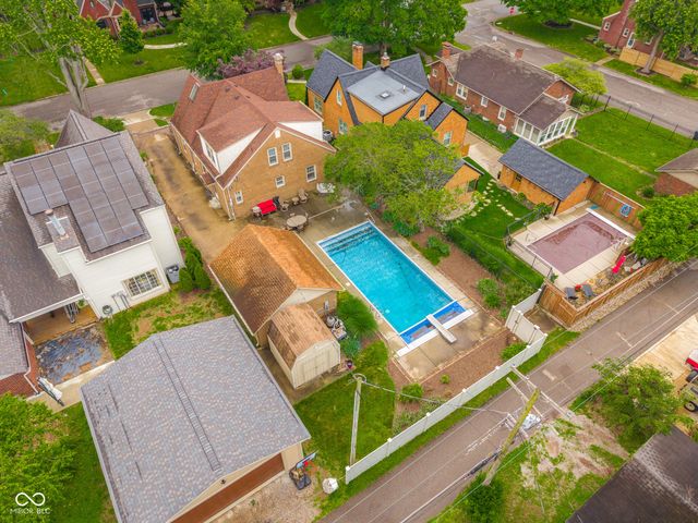 2316 Lafayette Avenue, Columbus, IN 47201