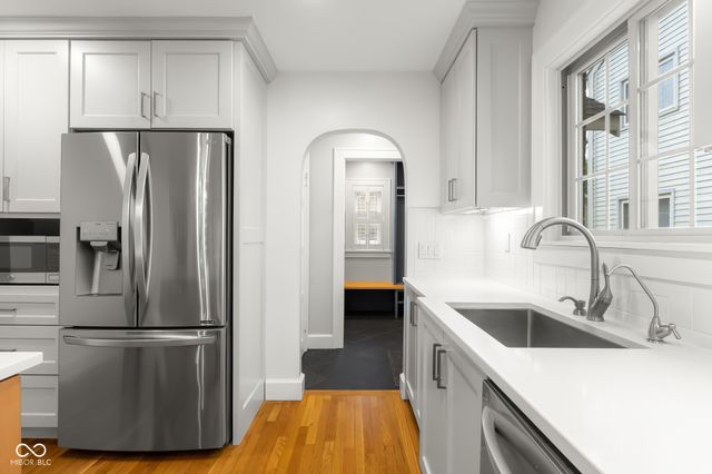 2316 Lafayette Avenue, Columbus, IN 47201