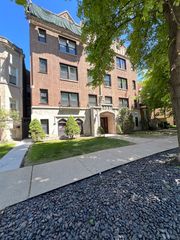 4427 N Seeley Avenue 311, Chicago, IL 60625