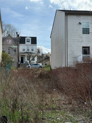 4913 Dearborn Street, Garfield, PA 15224