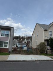 4913 Dearborn Street, Garfield, PA 15224
