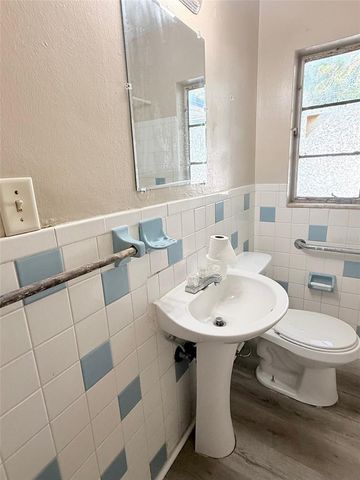 2835 DR MARTIN LUTHER KING JR STREET S, St Petersburg, FL 33705