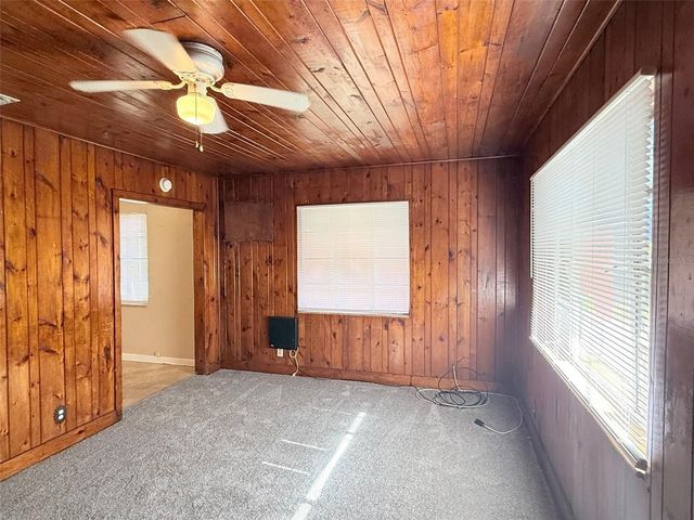 2835 DR MARTIN LUTHER KING JR STREET S, St Petersburg, FL 33705