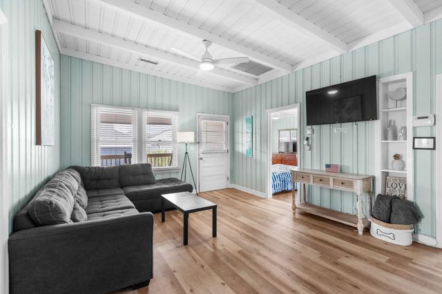 212 56th Ave. N, North Myrtle Beach, SC 29582