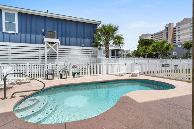 212 56th Ave. N, North Myrtle Beach, SC 29582