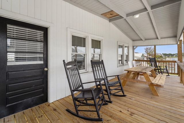 212 56th Ave. N, North Myrtle Beach, SC 29582