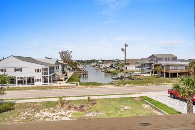 212 56th Ave. N, North Myrtle Beach, SC 29582