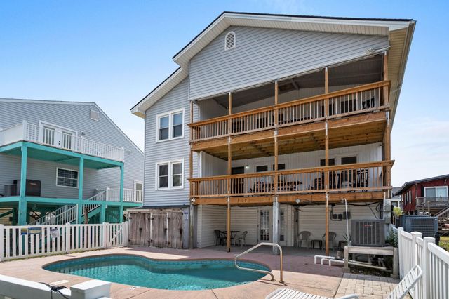 212 56th Ave. N, North Myrtle Beach, SC 29582
