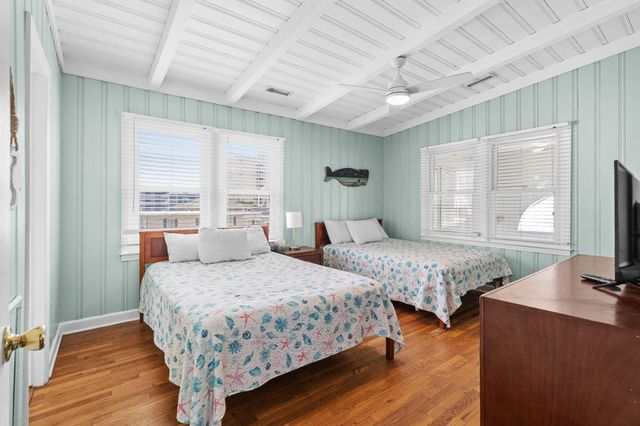 212 56th Ave. N, North Myrtle Beach, SC 29582