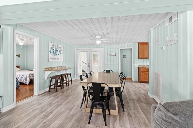 212 56th Ave. N, North Myrtle Beach, SC 29582