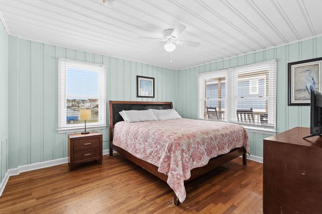 212 56th Ave. N, North Myrtle Beach, SC 29582